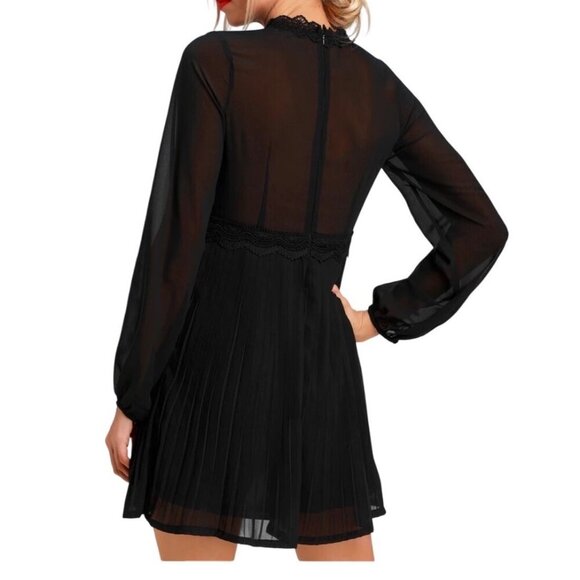 Lulus Charlisa Black Long-Sleeve Lace & Pleated Mini skater Dress short L NWT - Picture 4 of 13